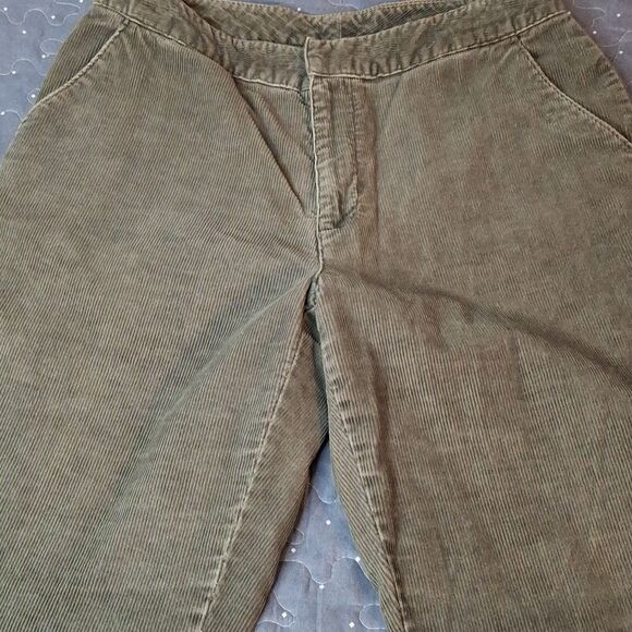 Old Navy Olive Corduroy Pants size 6 - Picture 3 of 5